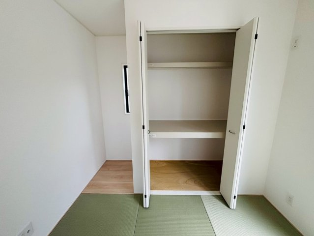 クレイドルガーデン／南区八分寺町第14／１号棟の収納