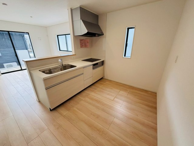 クレイドルガーデン／南区八分寺町第14／１号棟のキッチン