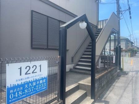 ひまわりハイツのエントランス