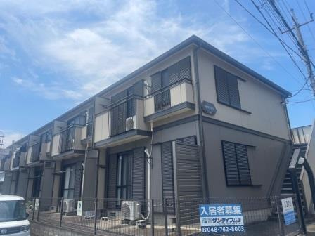 ひまわりハイツの外観