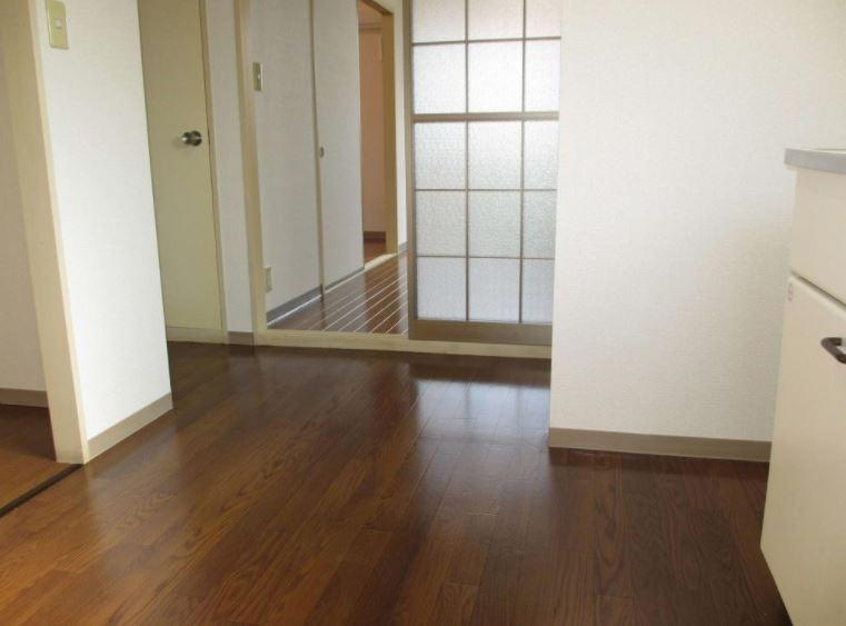 ひまわりハイツの居間・リビング