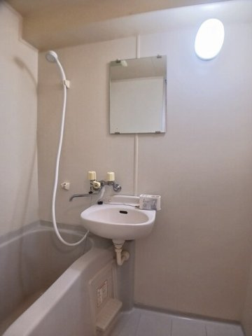 ペルレパークＢの洗面所