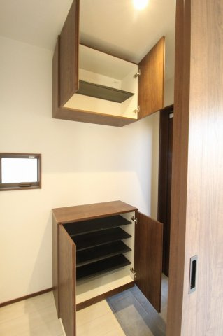 一宮中町　新築戸建⑦　（全2区画）の収納|玄関収納