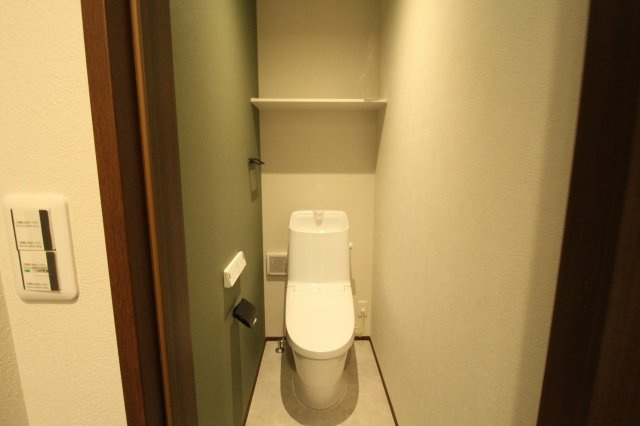 一宮中町　新築戸建⑦　（全2区画）のトイレ|2Ｆ　温水洗浄便座
