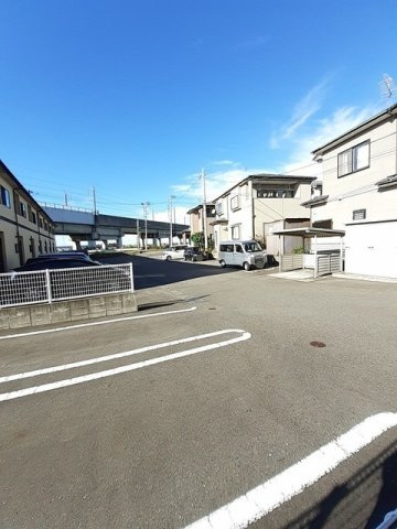 グレイスの駐車場