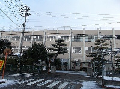 グレイスの周辺|黒埼中学校まで1100m