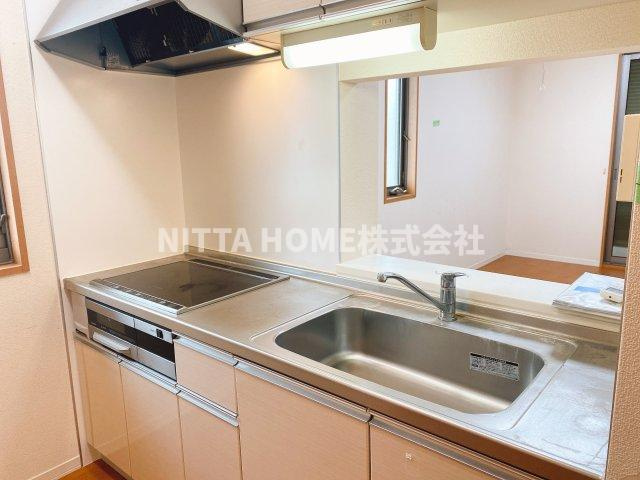 ガーデンコート宮島のキッチン|ＩＨクッキングヒーター付きでお料理も捗ります◎