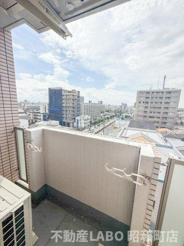 メロディハイム東帝塚山のバルコニー