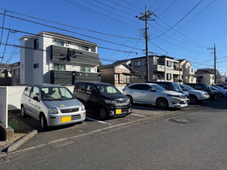 【駐車場】
