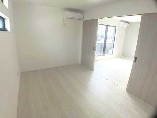 ユニバーサルシティ鈴谷の寝室