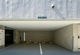 パークアクシス神保町の駐車場