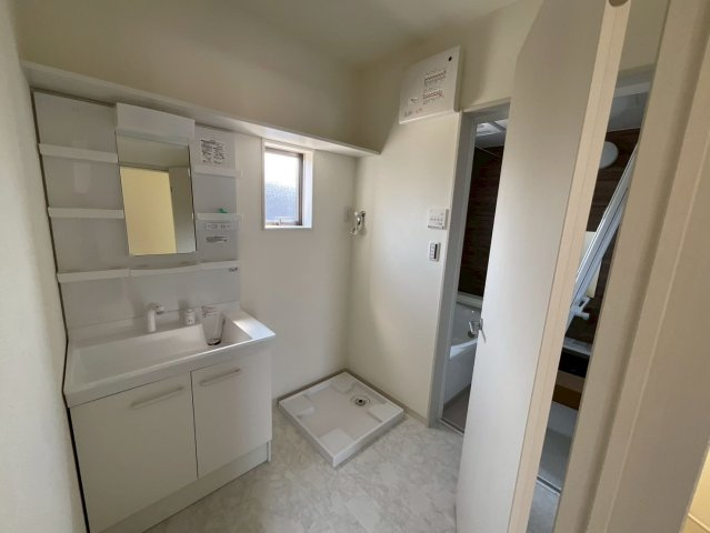 ラ・カシェット新宿の洗面所|清潔感のある洗面台です