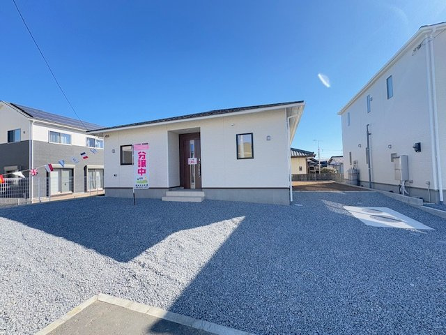 上里町嘉美第４（全８棟）5号棟の外観