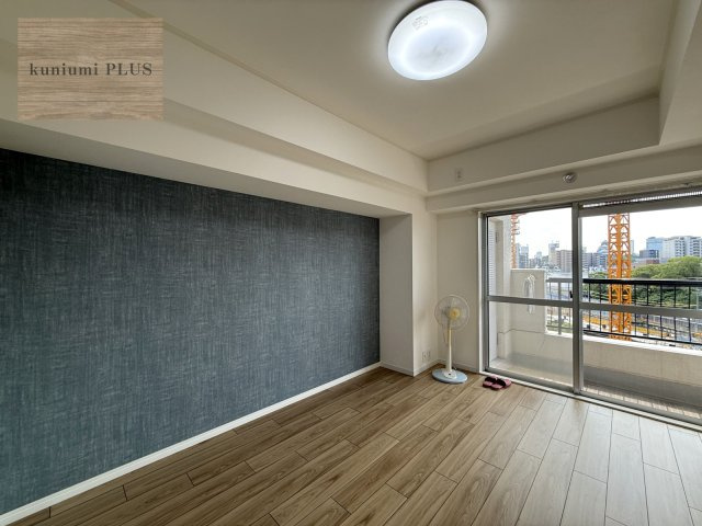 シャンボール天満の洋室