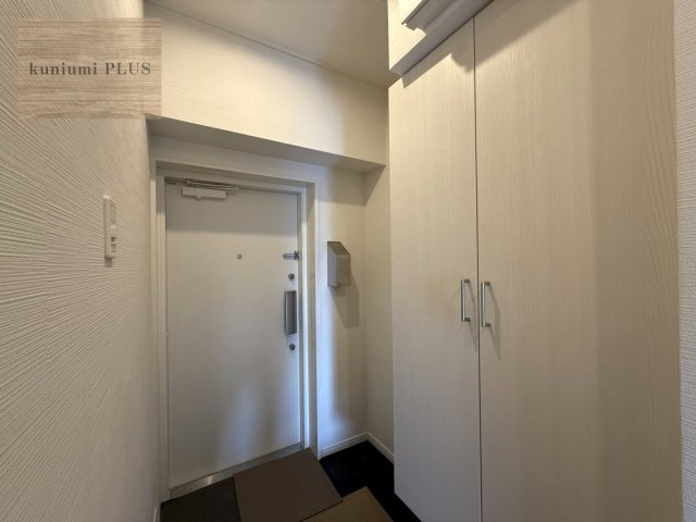 シャンボール天満の玄関