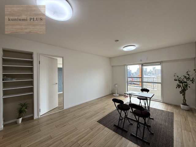 シャンボール天満の居間・リビング