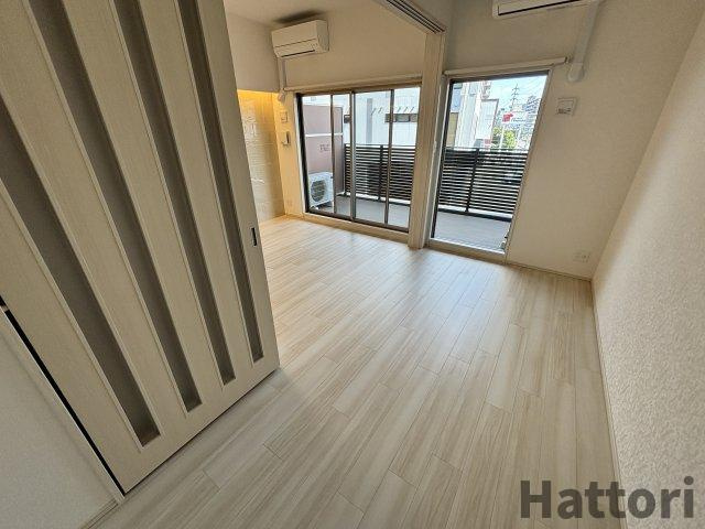 プレジオ三国EUROの居間・リビング