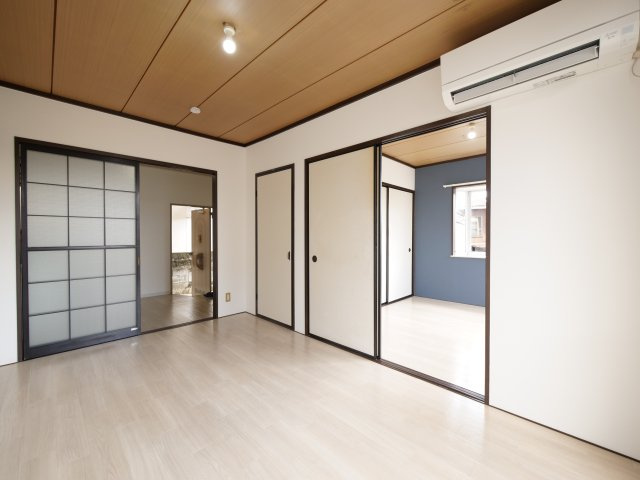 コーポすみれの洋室|※写真は別の部屋のものです。