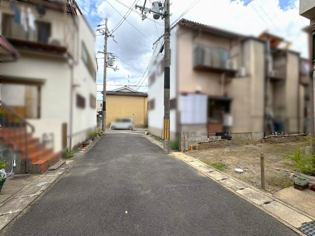 向島二ノ丸町　建築条件付土地の前面道路含む現地写真