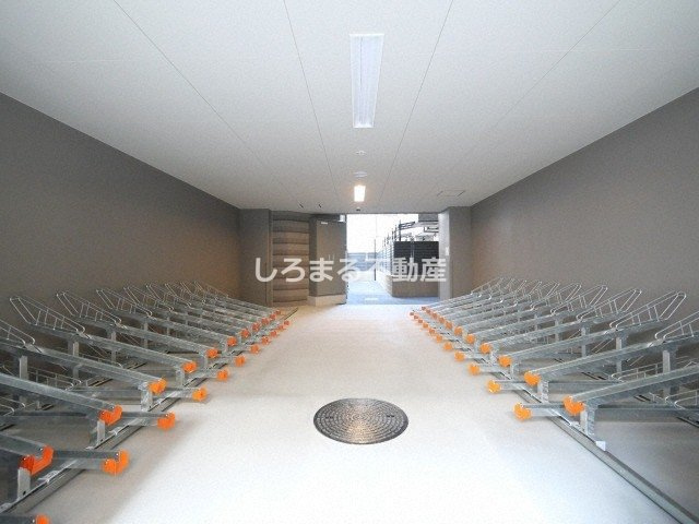 ファーストフィオーレ難波クレシアのロビー