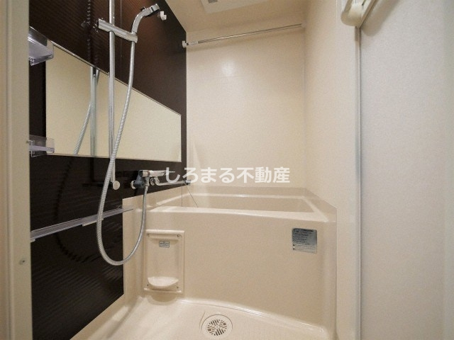 ファーストフィオーレ難波クレシアの浴室