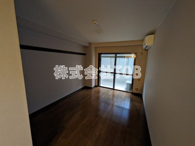 【居間・リビング】 | ラピュタ浜田山 | 8.2帖洋室