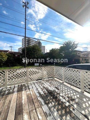 【展望】 | ウッドデッキには暖かな陽ざしが差し込みます☆