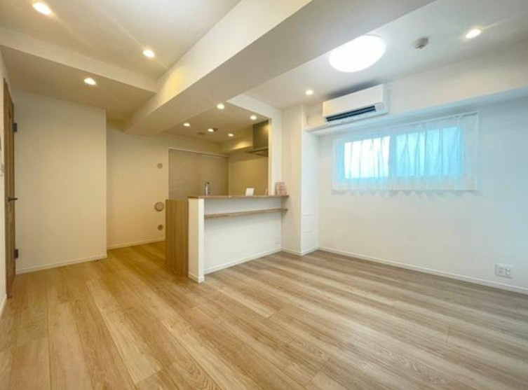 【居間・リビング】