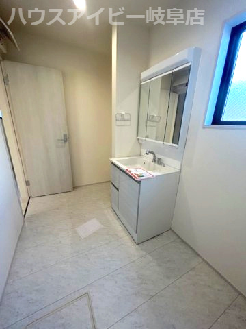 【独立洗面台】の画像