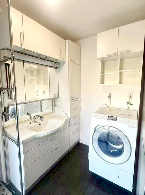 大阪市旭区新森7丁目　戸建の独立洗面台