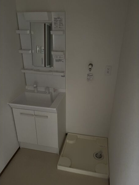 グランドパレス御所橋IIの洗面所