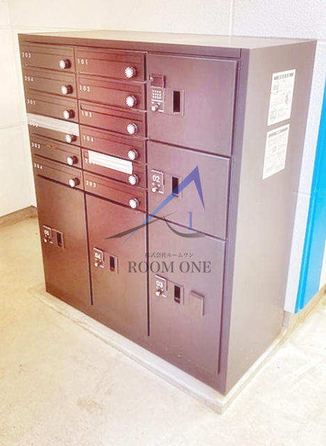 リージェンシー上板橋のその他共用部分|宅配ボックスと集合ポストです。
