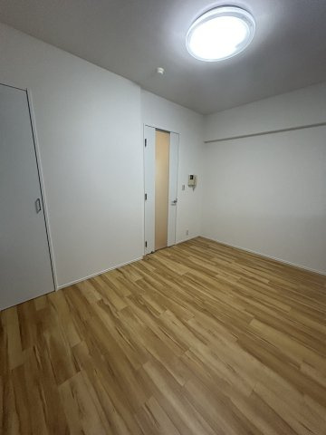 ISM中之島レジデンスの居間・リビング