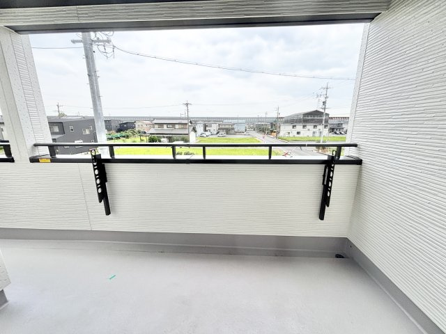 ブルーミングガーデン　弥富市五明4丁目　全2棟　新築戸建　2号棟のバルコニー