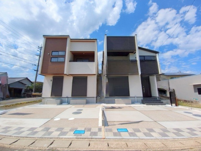 ブルーミングガーデン　弥富市五明4丁目　全2棟　新築戸建　2号棟の外観