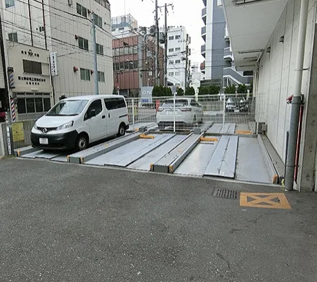 シティヒルズ安堂寺の駐車場