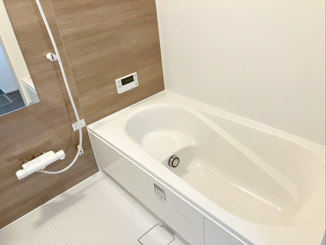 北九州市小倉南区津田新町1丁目　2期1号棟の浴室|一日の疲れを癒すお風呂です！