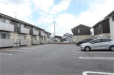 【駐車場】 | グレイス コート 若草 | 駐車場