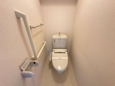 【トイレ】 | フォレストガーデン Ａ | トイレ