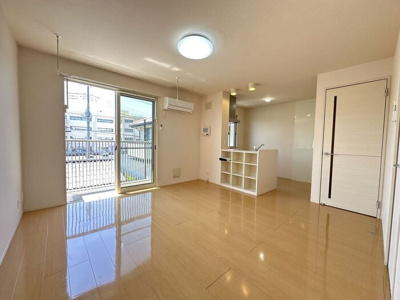 【居間・リビング】 | フォレストガーデン Ａ | LDK