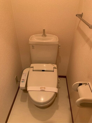 【トイレ】 | ヴェルデ･ナチュール Ａ | 温水洗浄暖房便座のトイレ