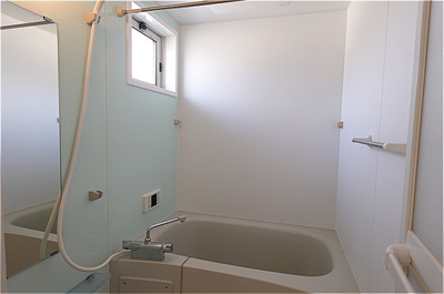 【浴室】 | ステラ コート若草 Ａ | 換気暖房乾燥機付き浴室