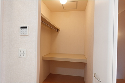 【収納】 | ステラ コート若草 Ａ | ウォークインクローゼット