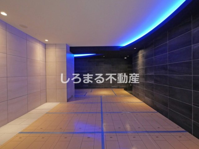 セレニテ日本橋エクラのロビー