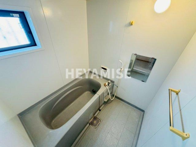 ローズコート山中の浴室