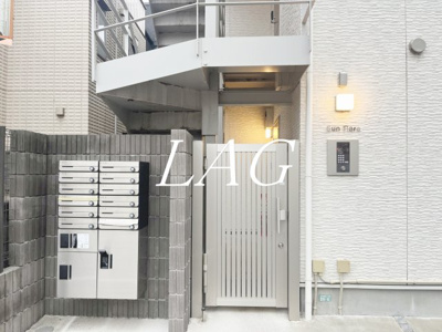 【エントランス】 | サンティアラ | エントランスです。