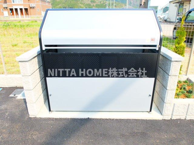 ツバメのその他共用部分|敷地内ごみ捨て場もあります◆