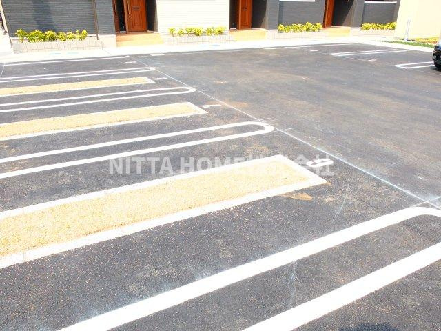 丹波市柏原町南多田のアパートの駐車場|敷地内に駐車場も完備♪