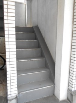 モナミハイツ舞浜のロビー