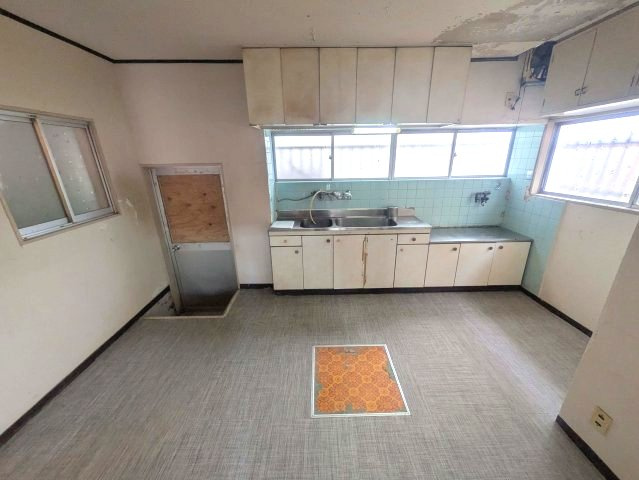 【居間・リビング】 | 北区東大池戸建② | 有野町唐櫃戸建(Good Home)